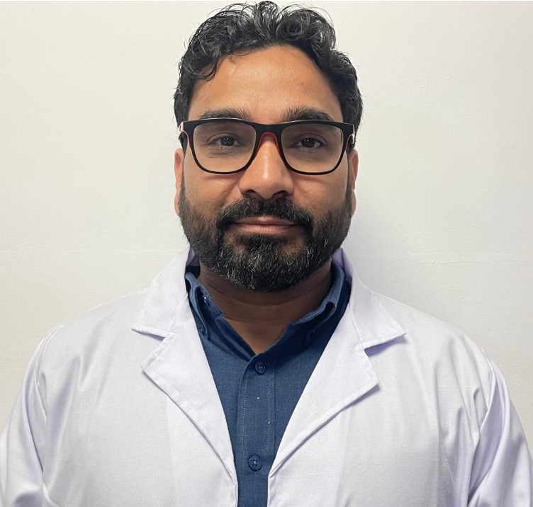 Dr Manish Rawat Neurosurgeon